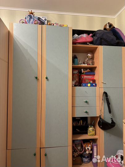 Детский мебельный гарнитур