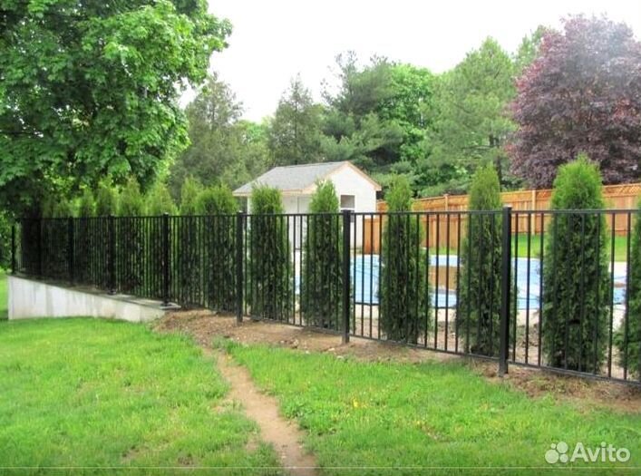 Забор с пиками из профильной трубы