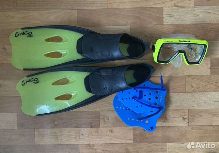 Комплект для плавания