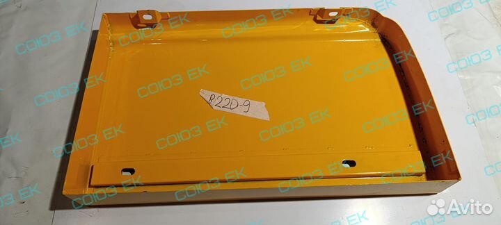 Накладка бака Hyundai R220-9