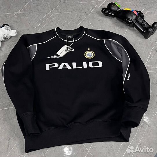 Свитшот Palace x Umbro