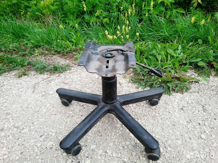 Низ от кресла