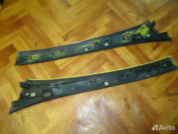 Накладка стойки передней правой Peugeot 1007