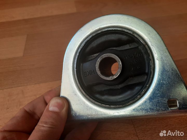 Подушка кпп задняя на Mitsubishi Lancer 9 4G93