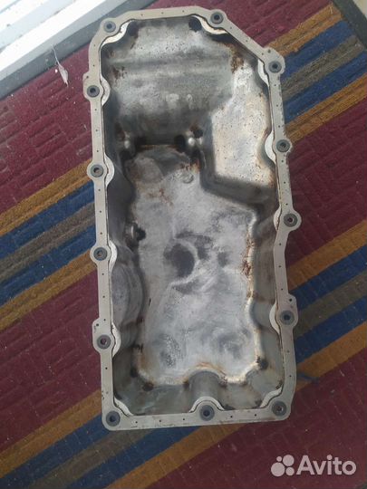 Поддон на Dodge Stratus 2.0