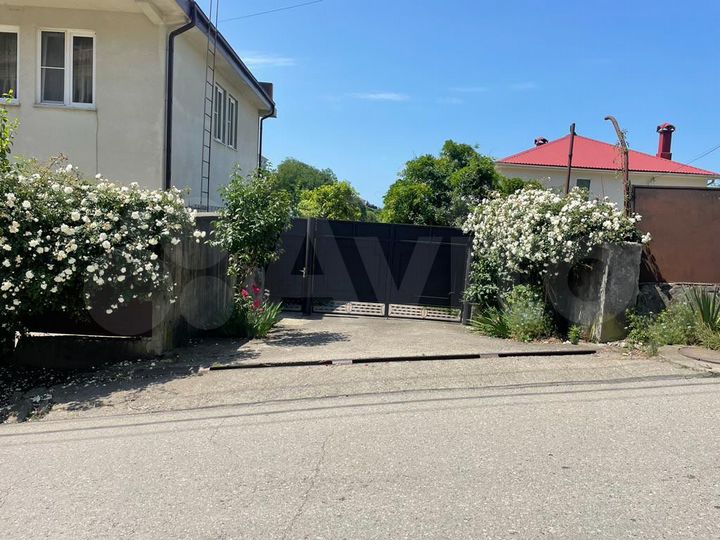 Дом 240 м² на участке 7 сот.