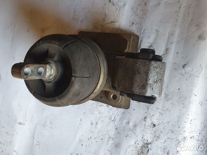 Подушка двигателя Ford Galaxy 1996-2002г