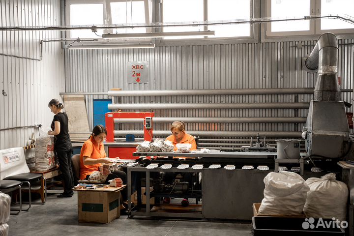 Рабочий по нанесению П.В.Х