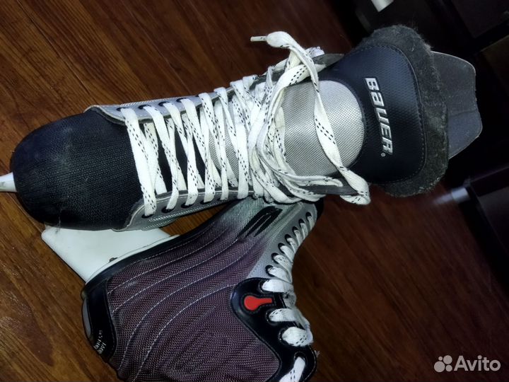 Хоккейные коньки bauer