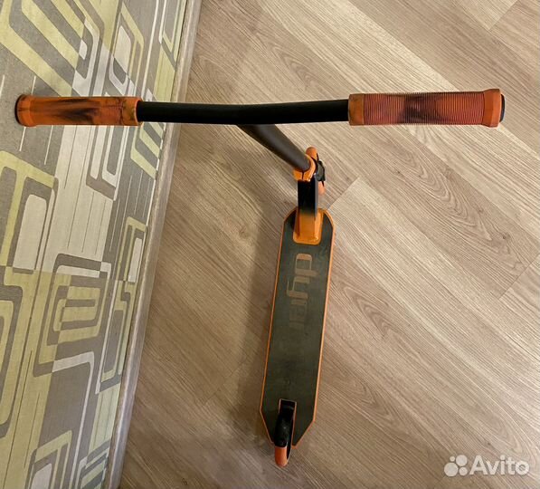 Трюковой самокат