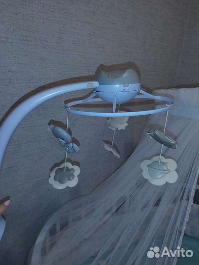 Мобиль в кроватку музыкальный с проектором