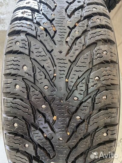 Nokian Tyres Hakkapeliitta 9 SUV 215/65 R16 102T