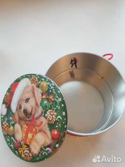 Подарочная металлическая коробка диаметр:15 см