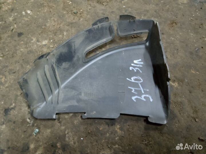 Накладка в салоне задняя левая Ford Focus 2 2