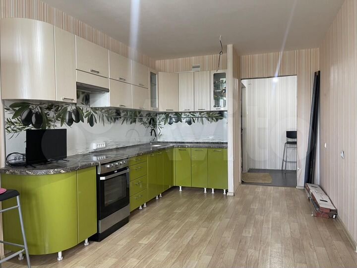 3-к. квартира, 66 м², 17/17 эт.