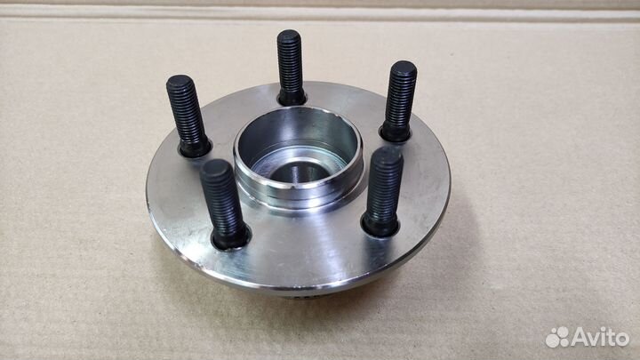 Ступица задняя 1шт. Сайбер Себринг Стратус