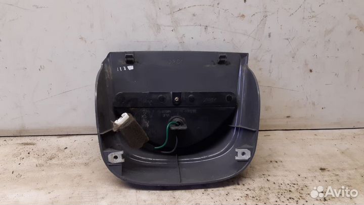 Фонарь задний дополнительный Hyundai Accent