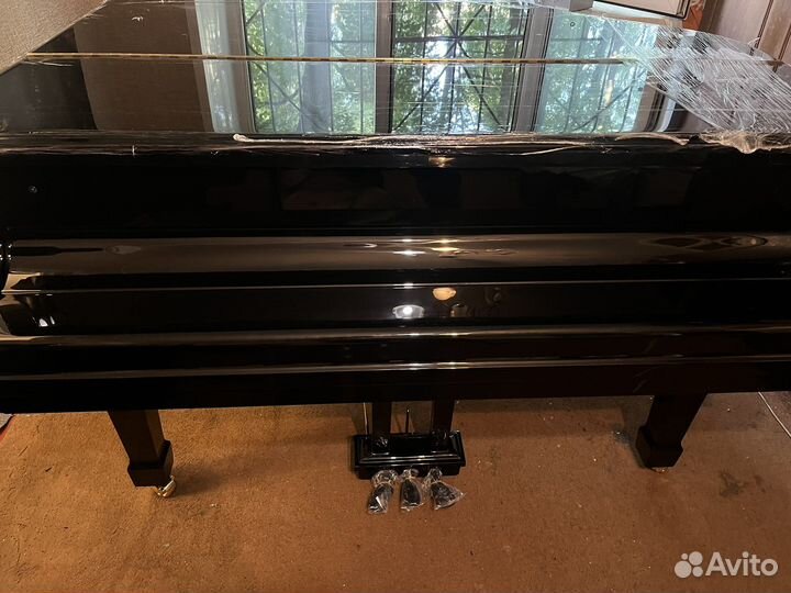 Рояль миньон новый