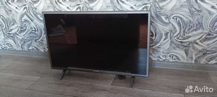 Телевизор smart TV 32дюйма