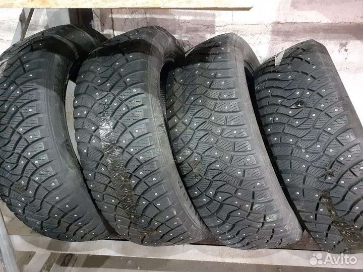 Dunlop GrandTrek Ice 03 235/55 R19 105T