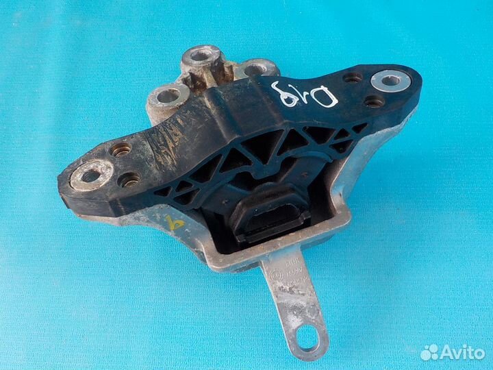 Опора двигателя (подушка) левая opel Astra J 2010