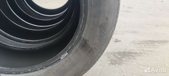 Nexen N8000 235/65