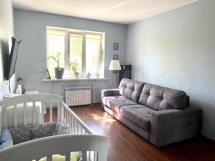 1-к. квартира, 42 м², 1/10 эт.