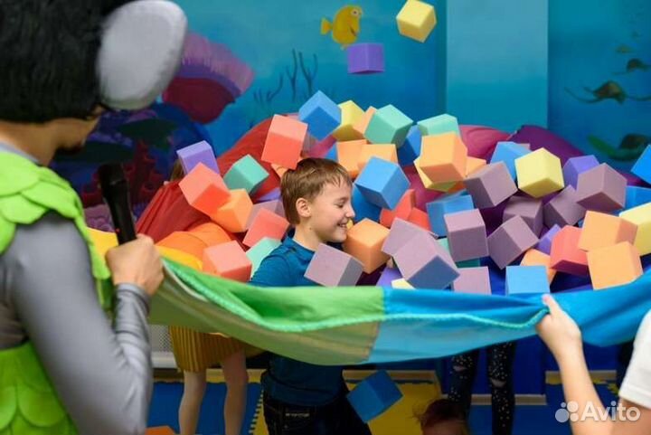 Фокусник зверюшки аниматорышоу на детские праздики