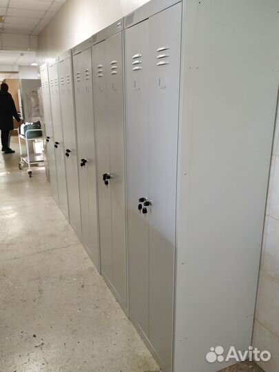 Шкаф металлический для одежды, для раздевалки