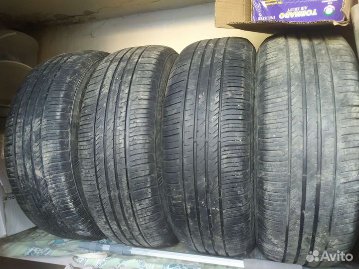 Winrun R380 215/60 R17 96V