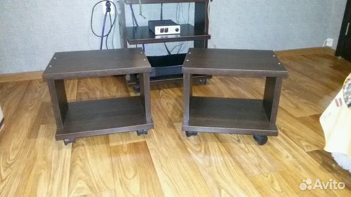 Стойки под акустику