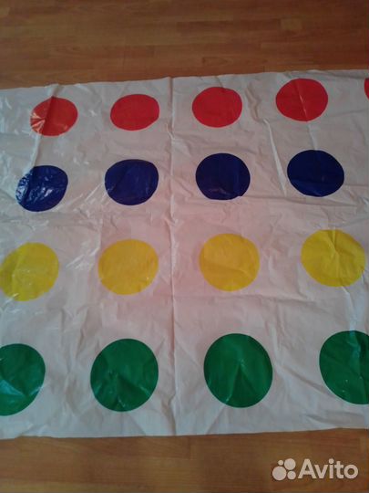 Напольная игра twister