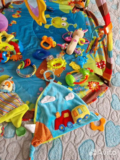 Развивающий коврик tiny love