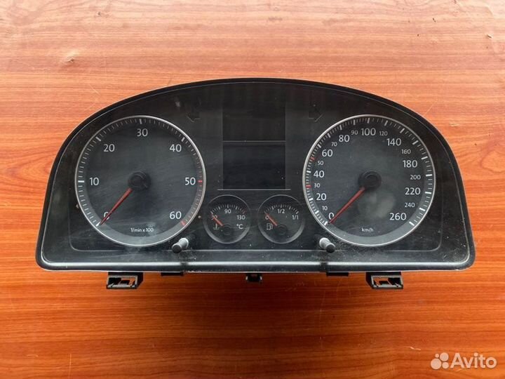 Панель приборов Vw Touran вкс 2004