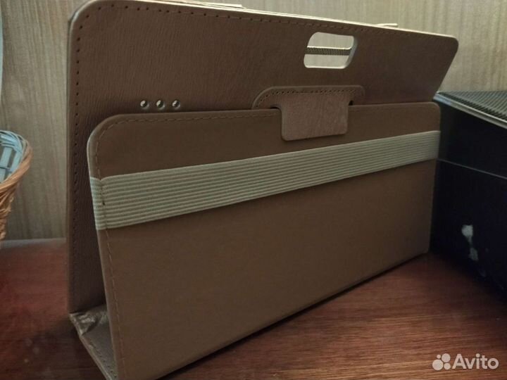 Чехол универсальный на 10,1 дюймовый планшет