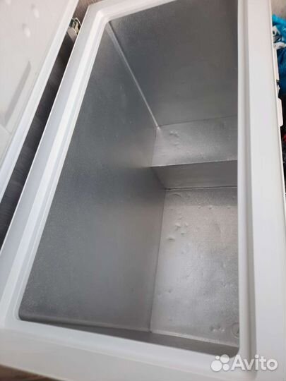 Морозильный ларь с глухой крышкой бу