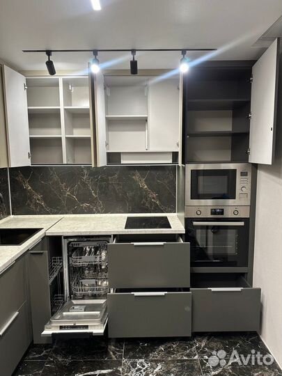 Кухня угловая 003