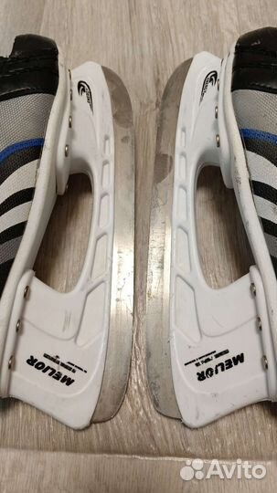 Коньки хоккейные