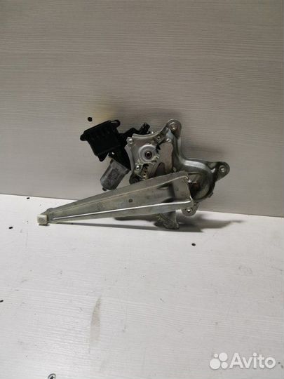 Стеклоподъемник задний правый Toyota Camry 40