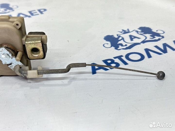 Активатор замка багажника Nissan Primera P12