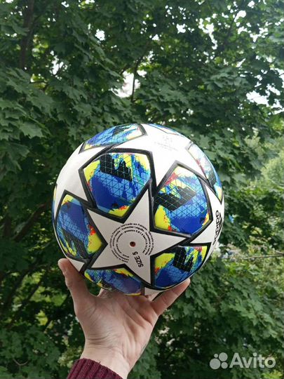 Футбольный мяч adidas(новый)
