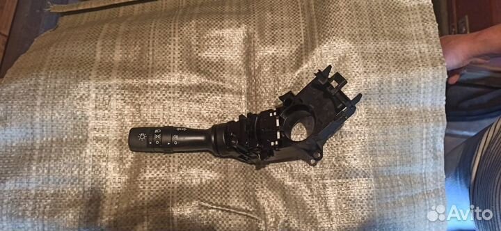 Переключатель света фар