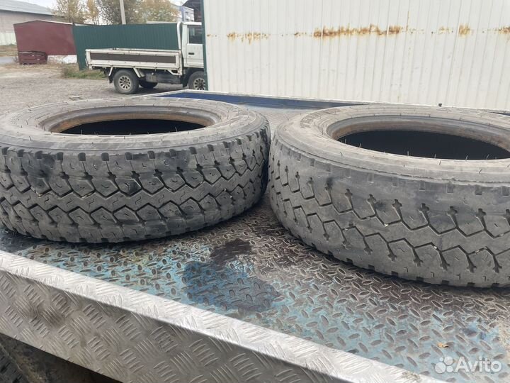Продам резину 235/75R17.5