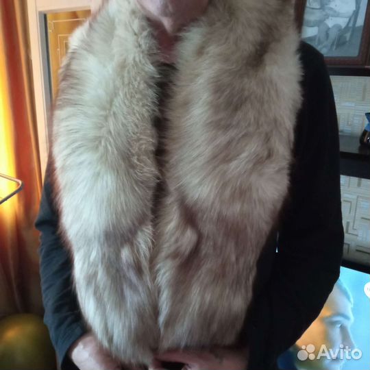 Меховой воротник песец
