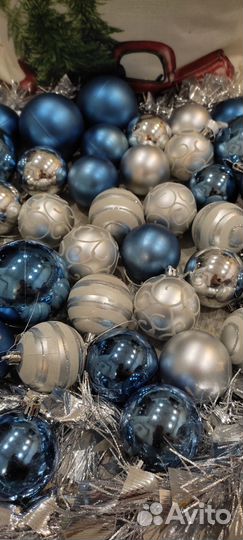 Новогодние шары на елку