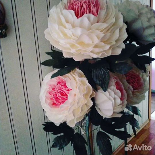 Букет пионов. Торшер