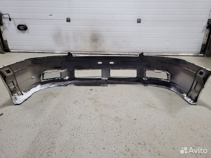 Передний бампер Subaru Legacy BH