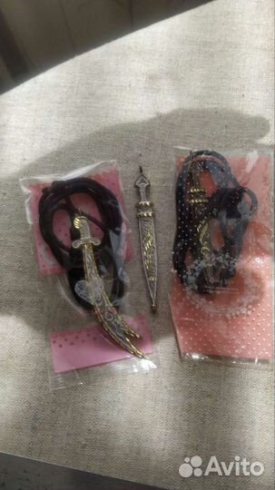 Кубачинские изделия из серебра и латуни