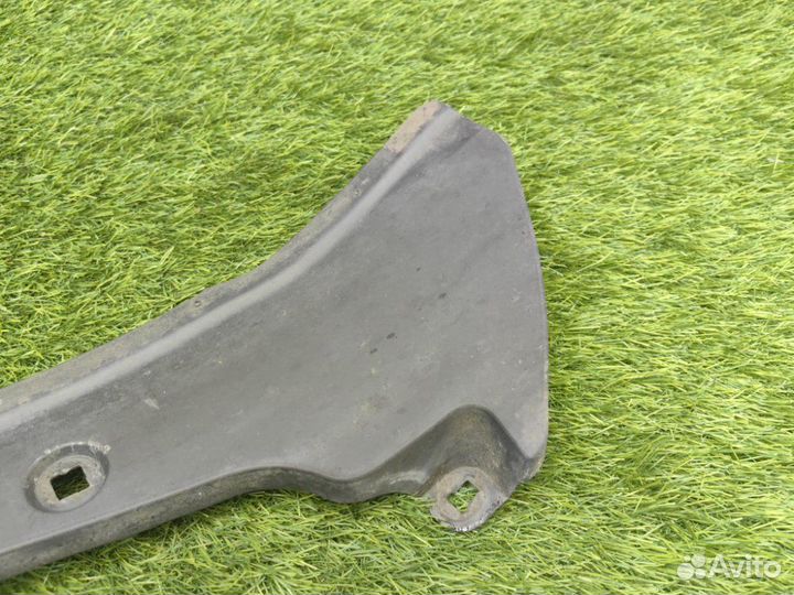 Подкрылок задний левый Toyota Wish ZGE20W 2zrfae