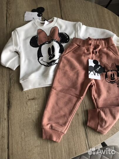 Костюм для девочки новый 98